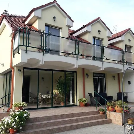 Vila Theodora Pana